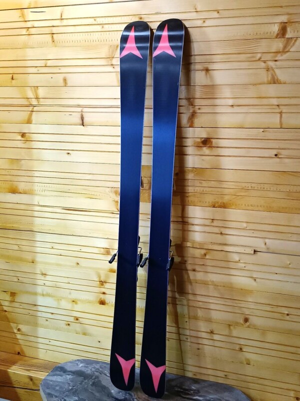 LYŽE ATOMIC PUNX BLACK 150CM